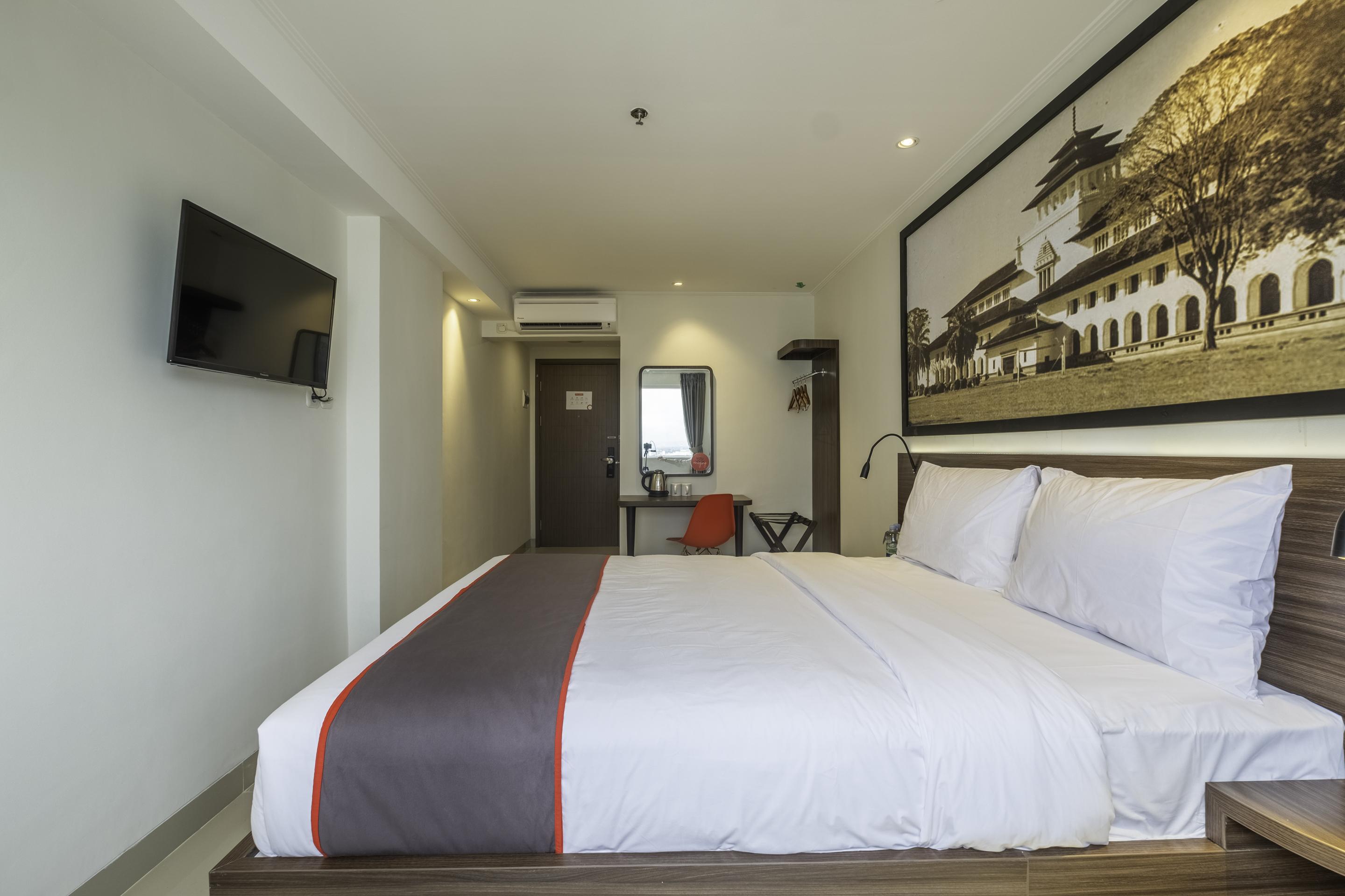 בנדונג Super Oyo Collection O Hotel Pasar Baru Heritage מראה חיצוני תמונה