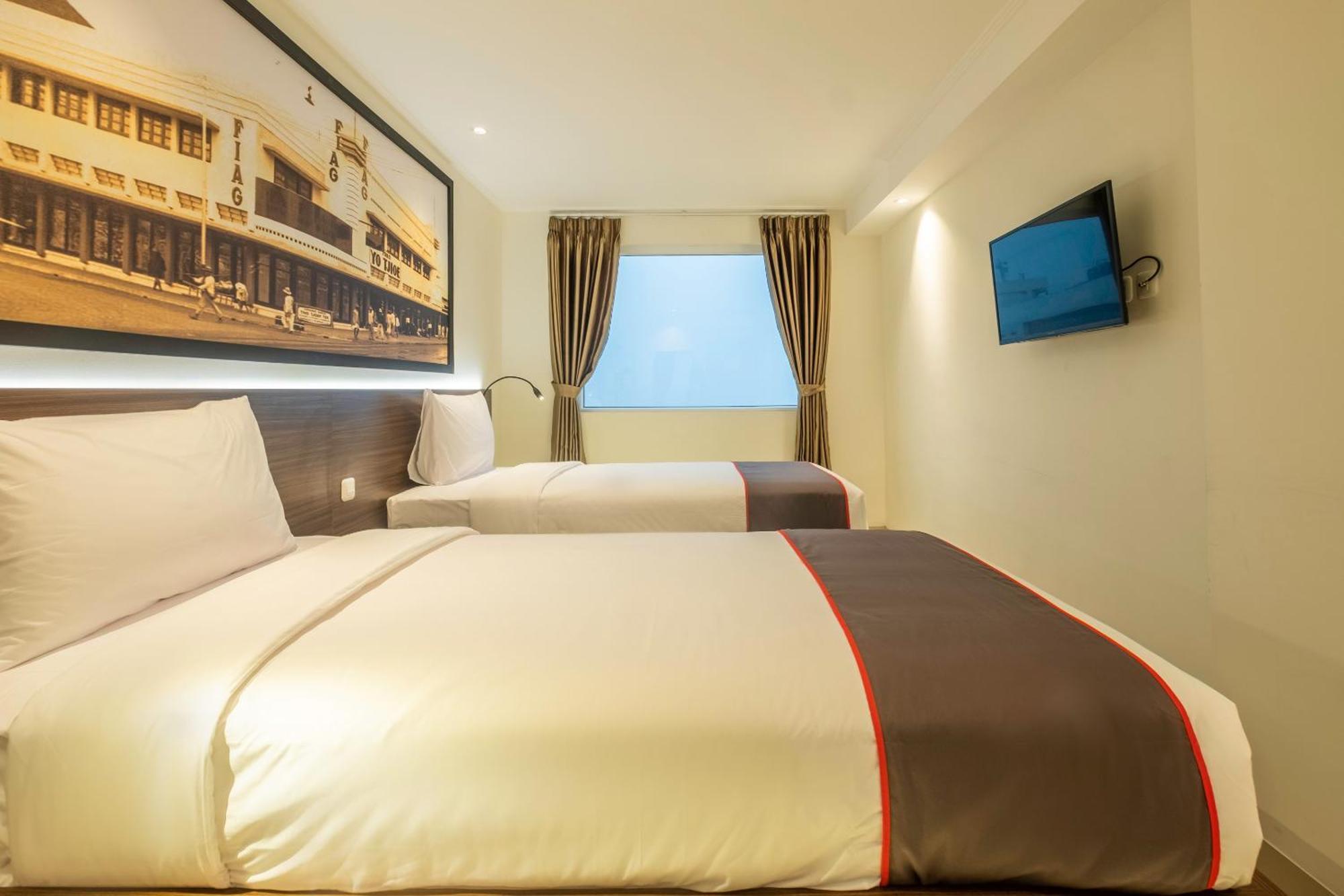 בנדונג Super Oyo Collection O Hotel Pasar Baru Heritage מראה חיצוני תמונה